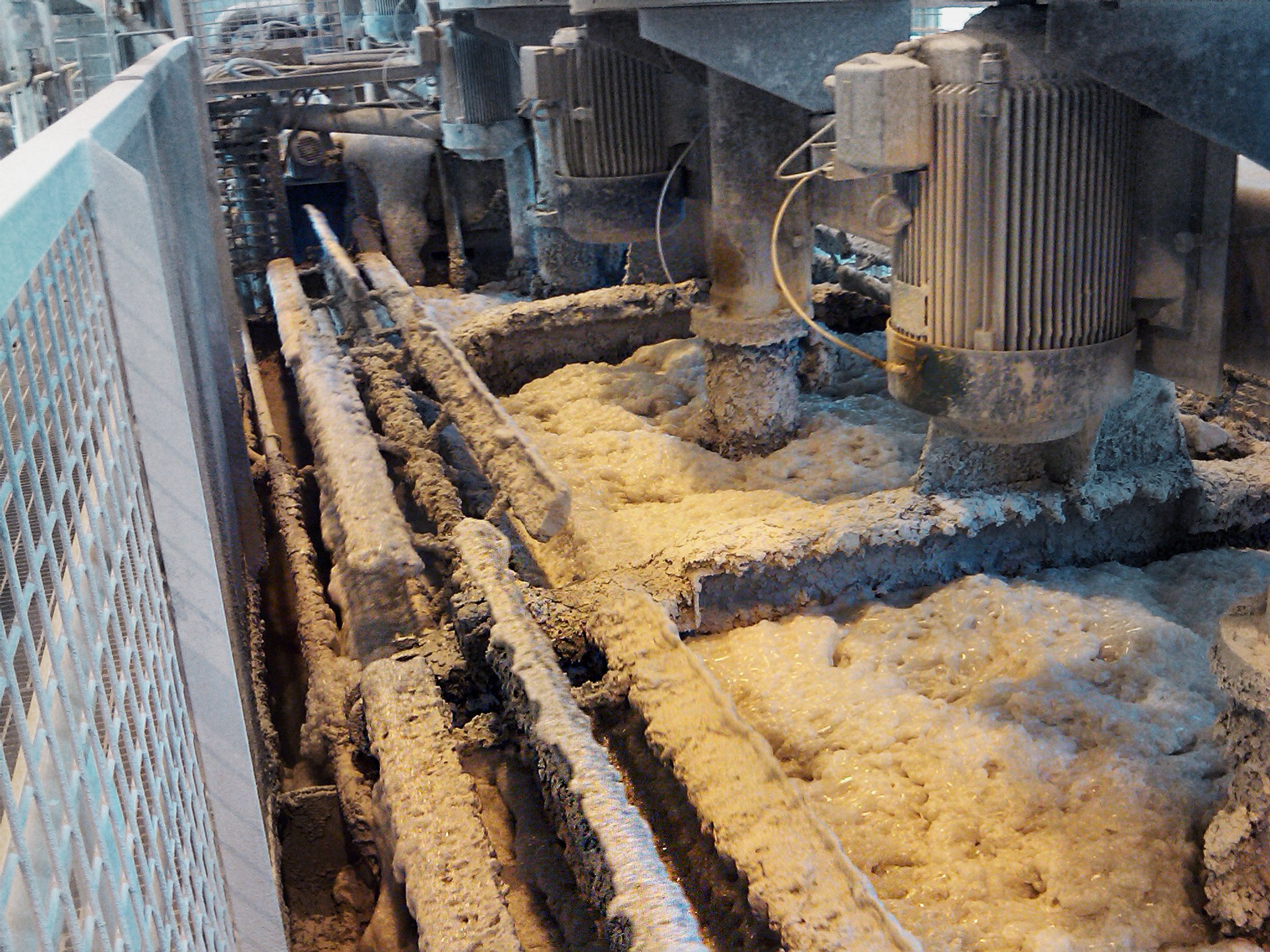 This is what a typical froth application might look like….messy!!!